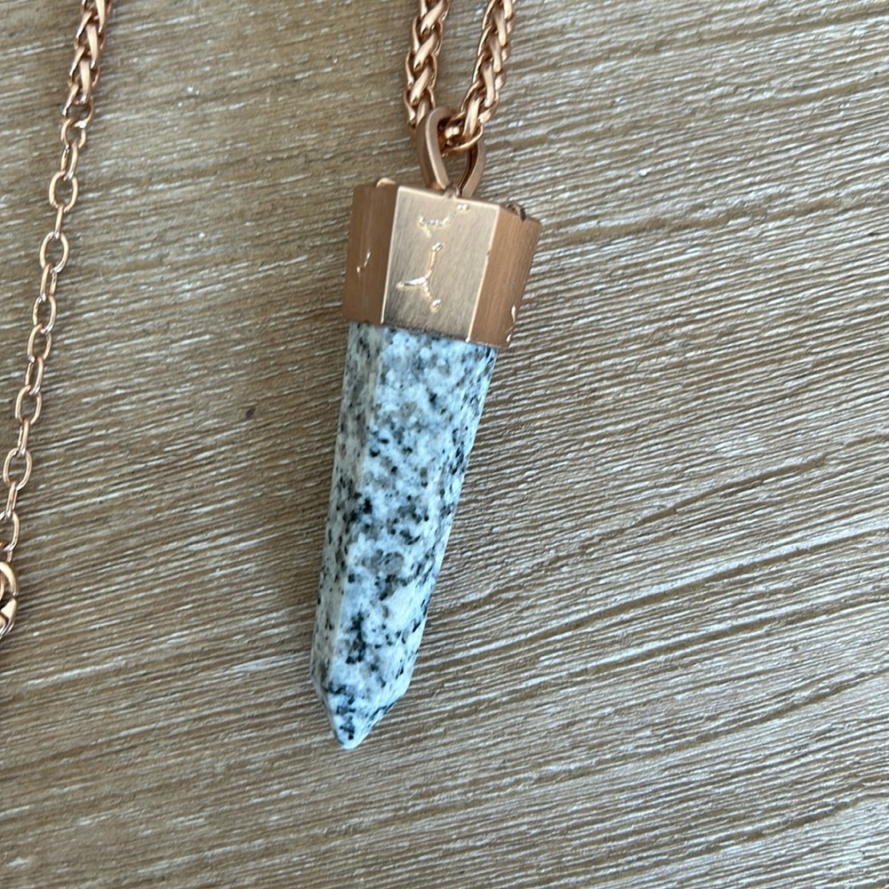 Kendra scott statement necklace